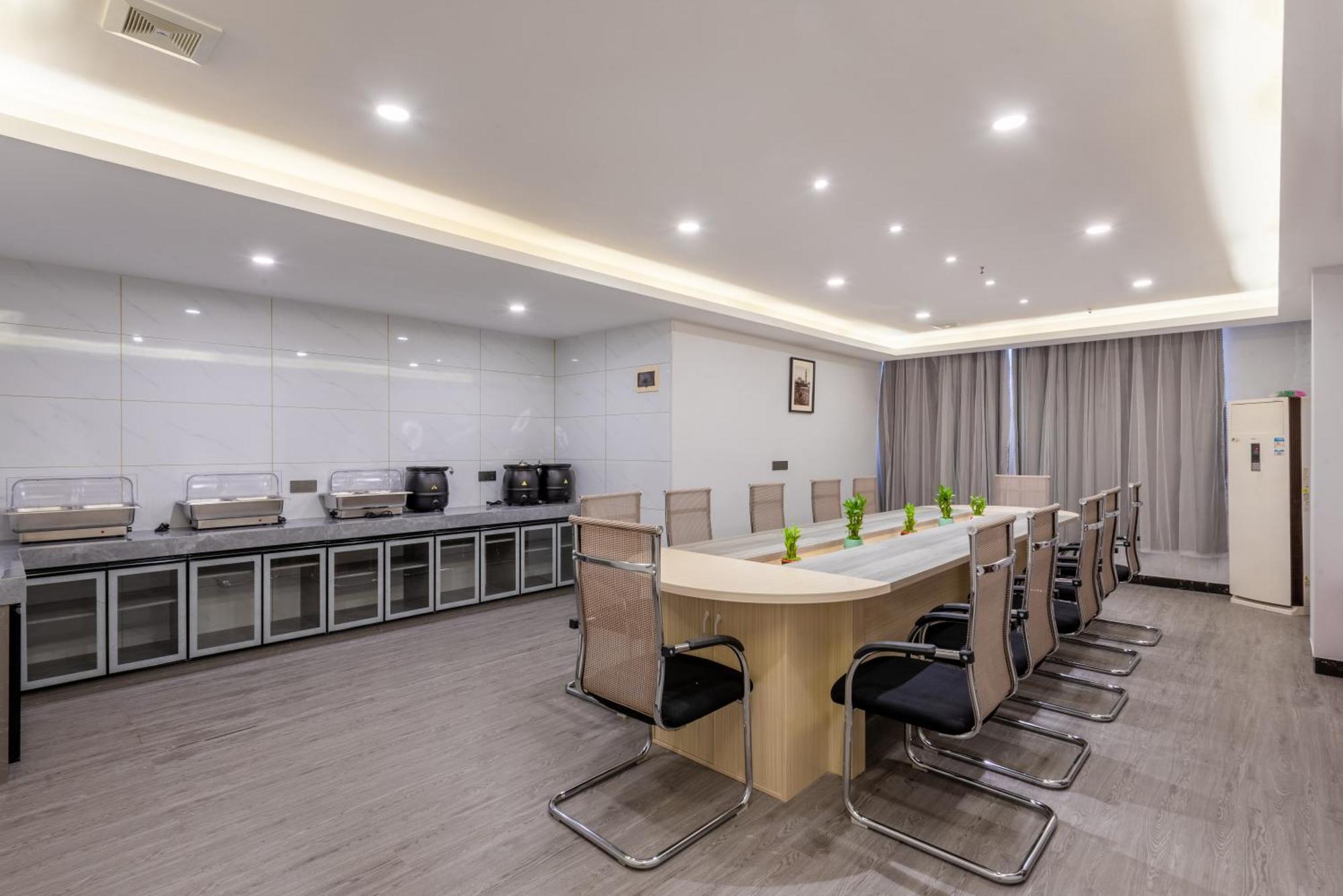 Huahang Hotel - Guangzhou Baiyun International Airport - Free Airport Shuttle Bus 外观 照片