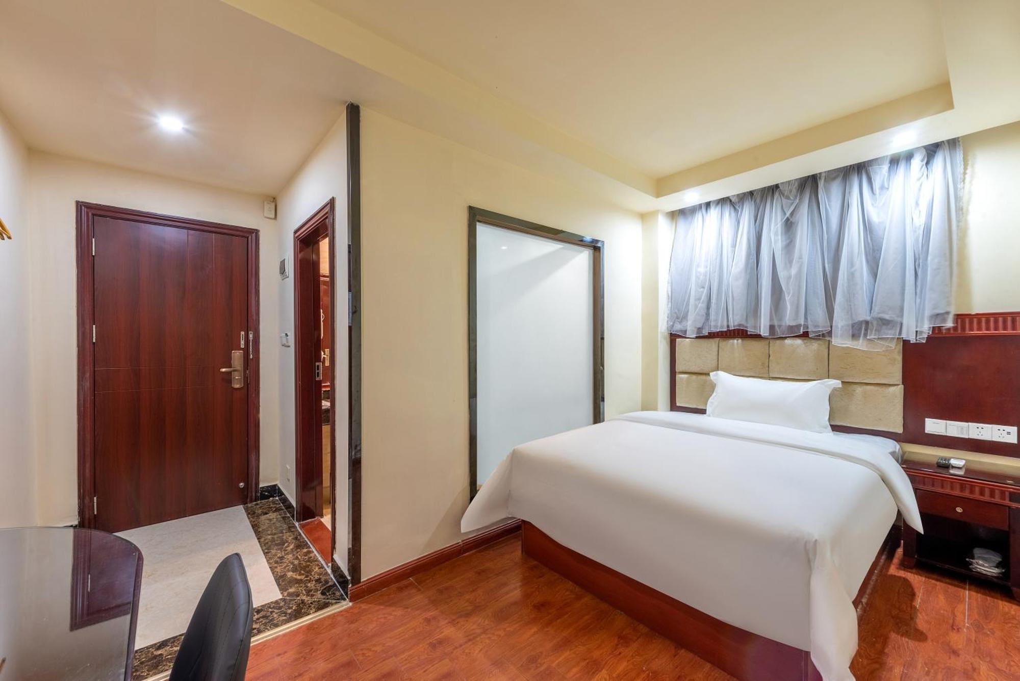 Huahang Hotel - Guangzhou Baiyun International Airport - Free Airport Shuttle Bus 外观 照片